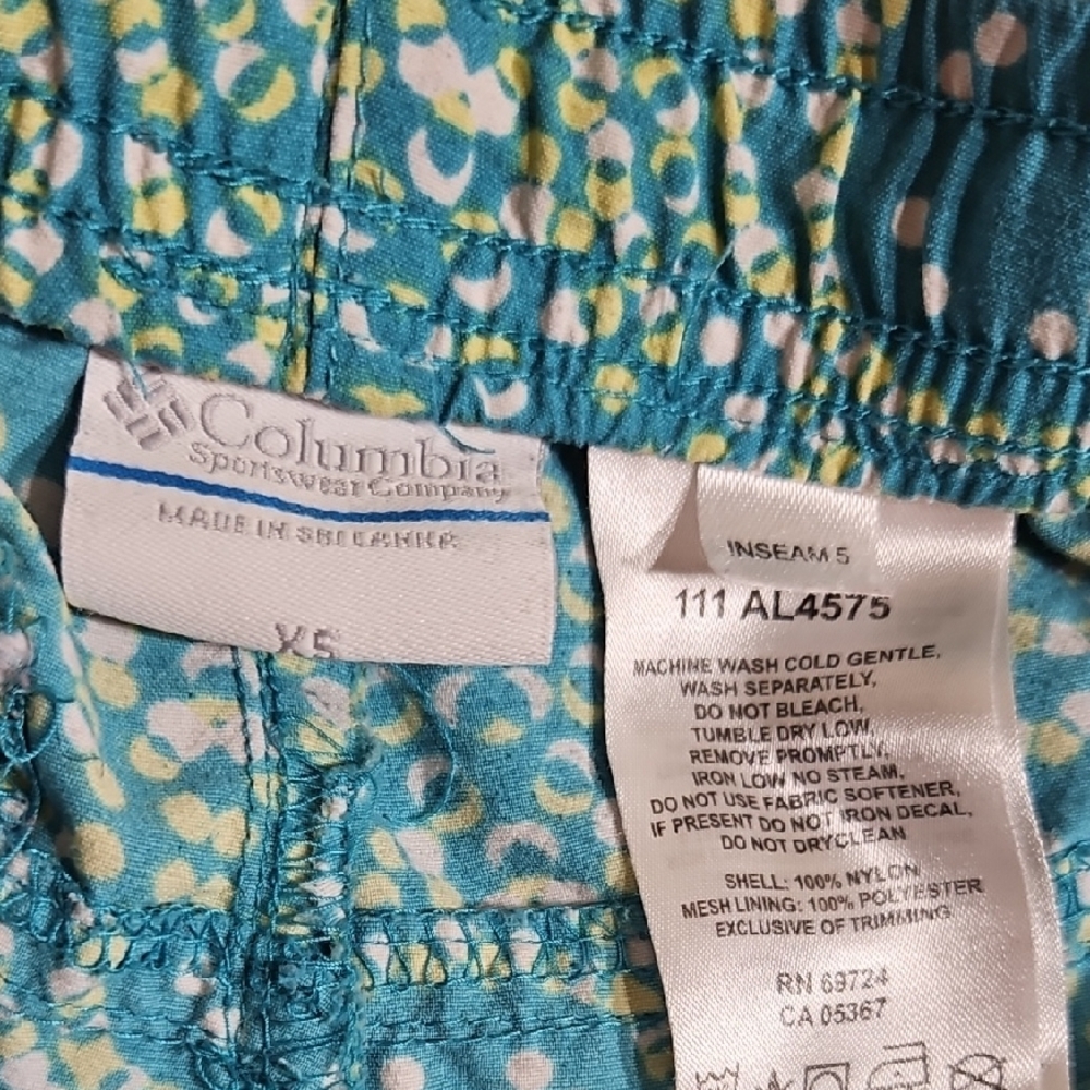 Columbia Teal and White Patterned Women's High Waist Shorts - Picture 2 of 6